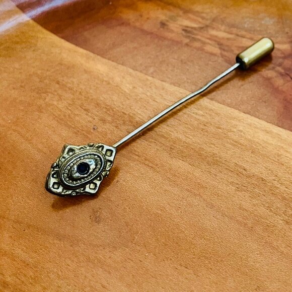 Gold Tone Stick Pin with Black Rhinestone Vintage Lapel Scarf Tie Brooch - Picture 1 of 9